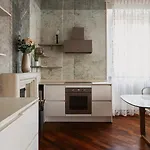 Bellevue Rosselli Apartamento