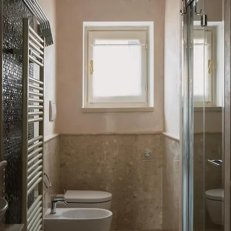 Bellevue Rosselli Apartment Como