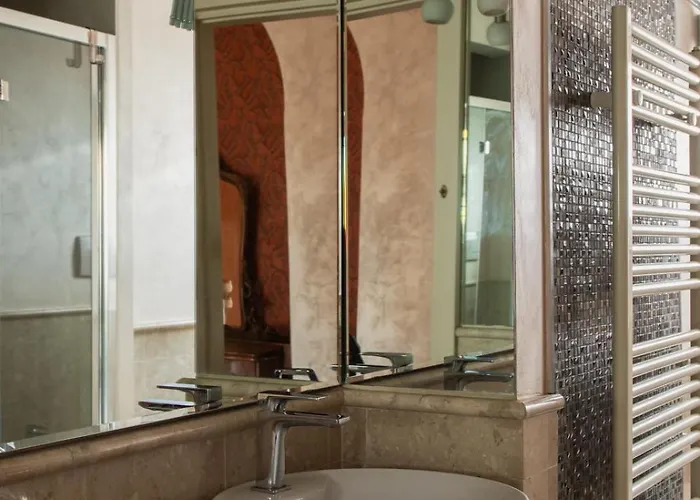 アパート Bellevue Rosselli *