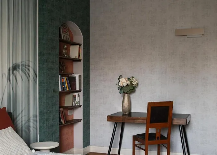 Bellevue Rosselli コモ